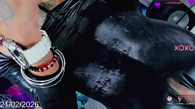 Nella_DollsのライブXXXチャット