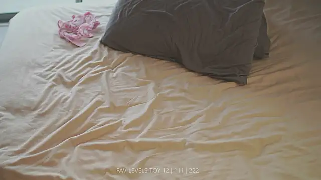 dearnina_ Adlı Modelin Canlı XXX Sohbeti