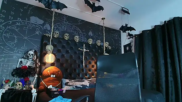 AlexHoe_ Adlı Modelin Canlı XXX Sohbeti