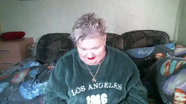 Lana555: онлайн-секс-чат