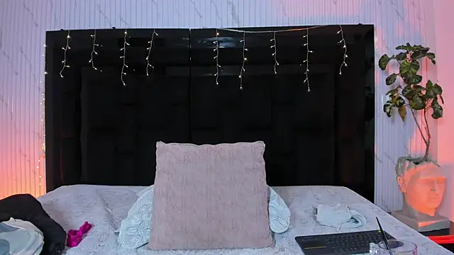 Онлайн чат XXX Agathaargent_