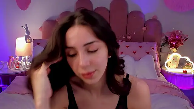 ElsaYoung élő XXX-chatje