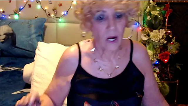 HappyWomanOnのウェブカメラショー