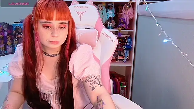 Živý XXX chat Naomi_Storm
