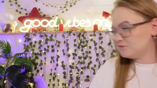 Chatroom XXX en direct de MonicaAsis