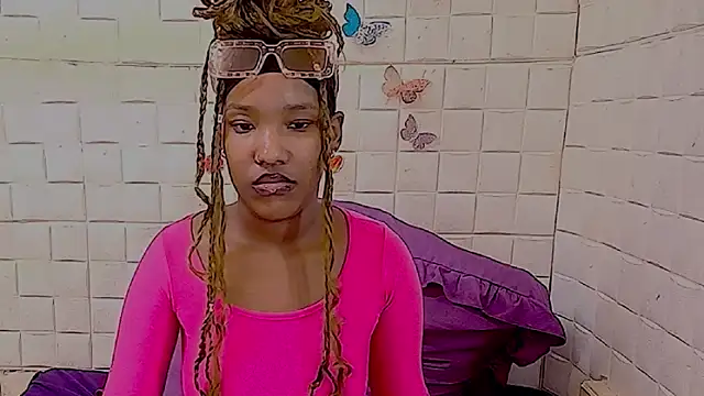 دردشة EroticSexyPrada الجنسية المباشرة