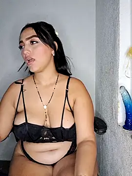 Mia_em Pertunjukan Webcam