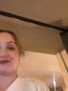 دردشة LadyTatiana_Annabelle الجنسية المباشرة