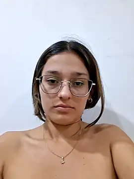 Ary-18 Live XXX Chat