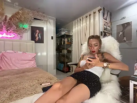 EvianaEvans Show Webcam