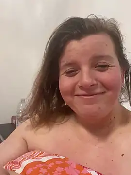 Chatroom XXX en direct de Laura-Loveyou