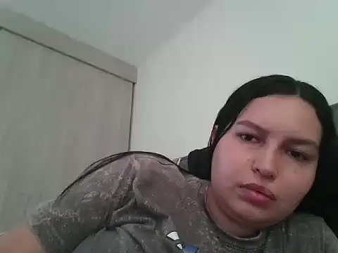 Ivonee777 Live XXX-Chat