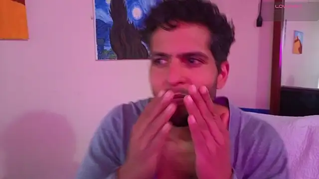 Tony_here Webcamshow