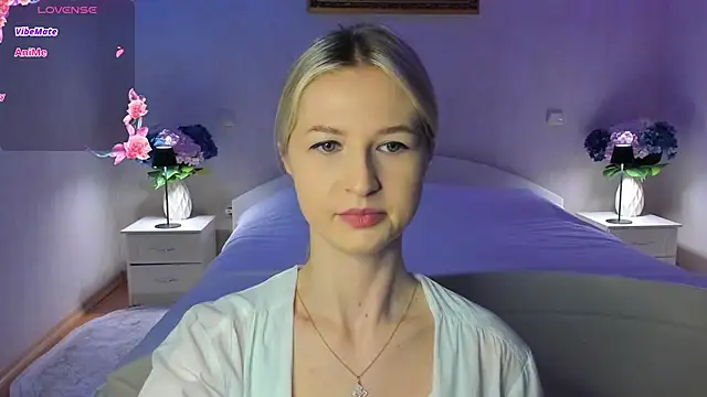 Julie_Blaze: απευθείας συνομιλία ΧΧΧ