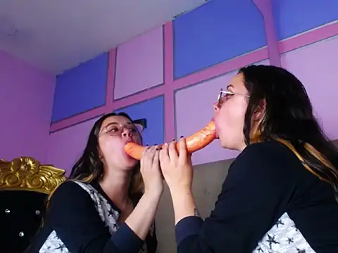 Alaiia___'s Live XXX Chat