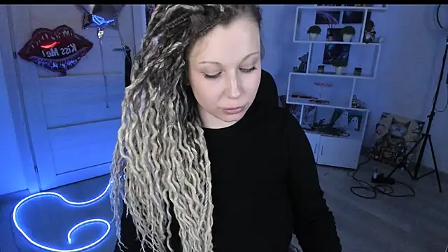 Chat XXX en directo de HoneySallyMoore