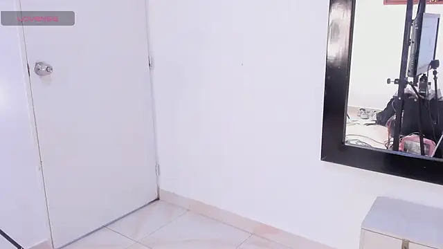 DulceJones লাইভ XXX চ্যাট