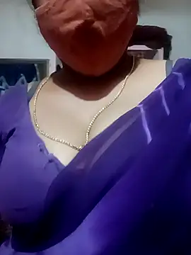 Jessi_25 élő XXX-chatje