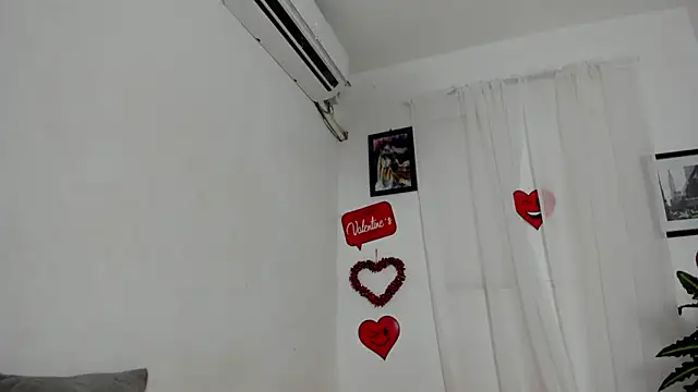 Laura_and_Kevin – Naživo XXX chat