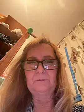 Irina2909@xh Webcam Show