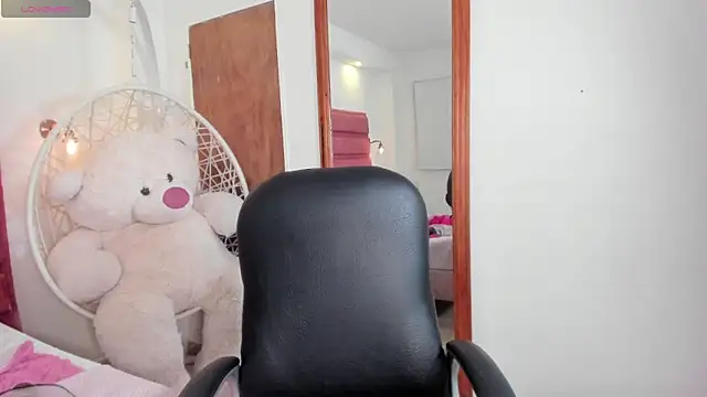 tatikanyx's Live XXX Chat