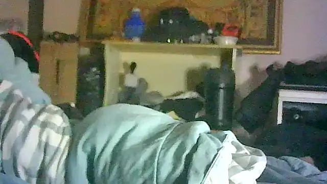 ON3YOULLN3VER_FIR3のウェブカメラショー