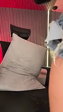 MiaPetit_のライブXXXチャット