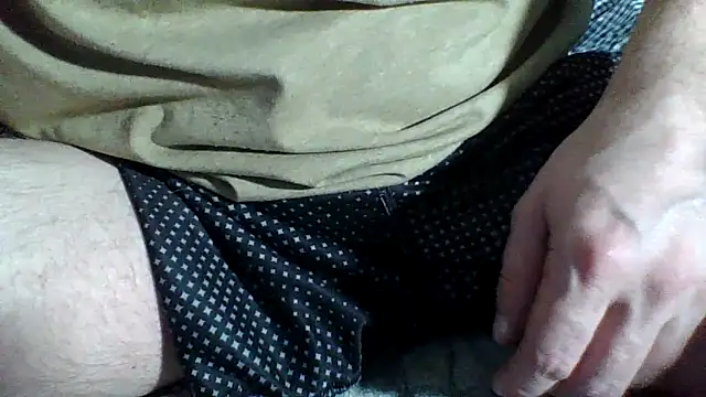 Jbsklxz67 élő XXX-chatje