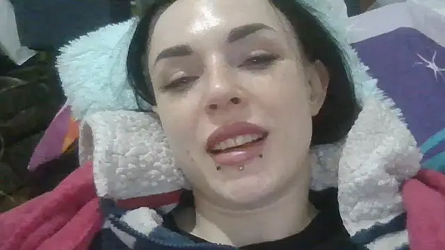 دردشة Trinsy_Love الجنسية المباشرة