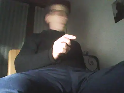 Moro_ra Show in webcam