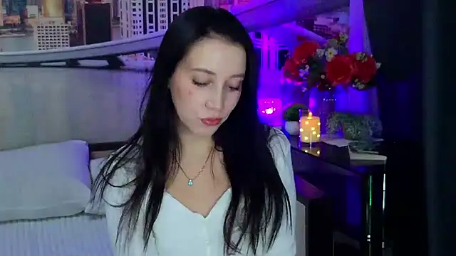 MonicaSweetx Chat XXX in diretta