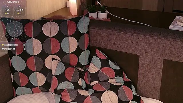 bratwifelina – Naživo XXX chat