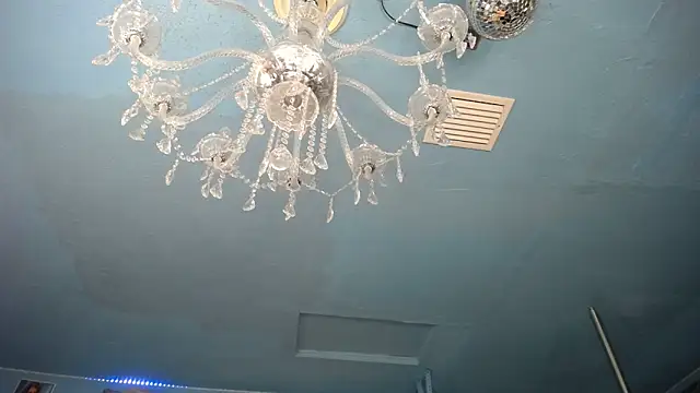 ADRIANNA_FOX – Naživo XXX chat