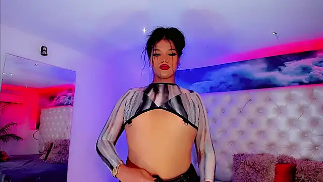 Show modela Keira_Fox31 na web-kameri