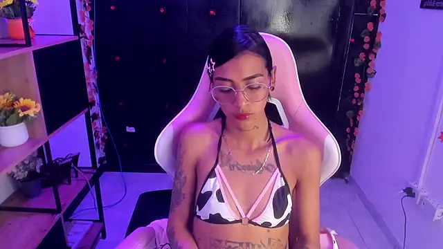 KarlaSlutSkinny__ Obrolan Langsung XXX