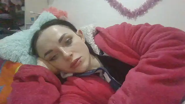 Trinsy_Love Adlı Modelin Canlı XXX Sohbeti