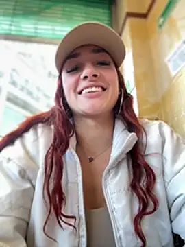 ariiel_'s Live XXX Chat