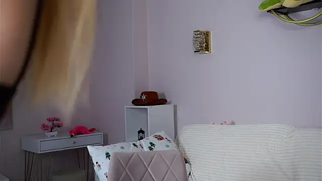 SunnivaCovil – Live XXX-chat