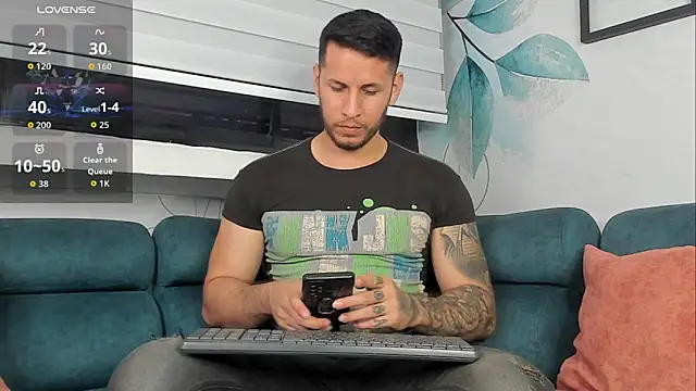 George_Diesell – Naživo XXX chat