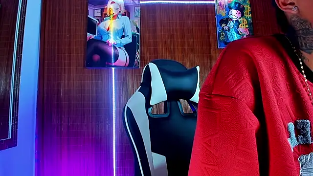 Liam_lee Show in webcam