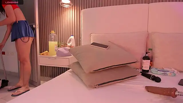 annie_clarkson live XXX chat