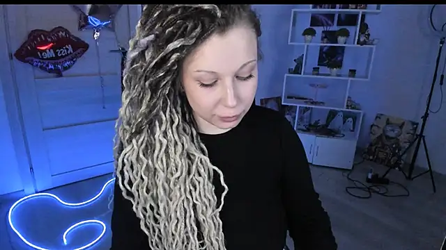 HoneySallyMoore: онлайн-секс-чат