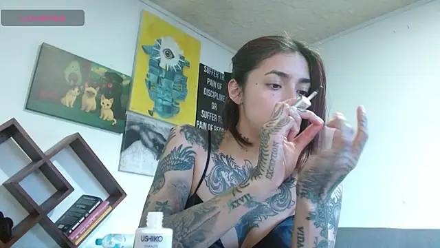 ZoeBakers_'s Live XXX Chat