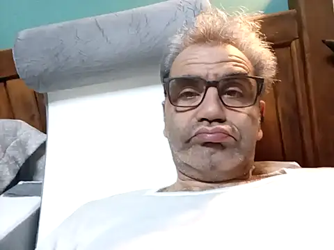 XXX chat uživo modela delfi6