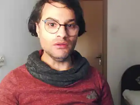 wildpussycat23 Adlı Modelin Canlı XXX Sohbeti