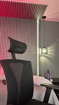 MiaPetit_ Chat XXX in diretta