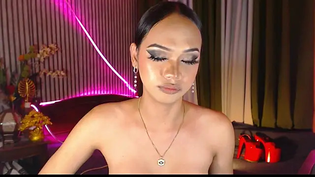 Unforgettablejulia Chat XXX in diretta