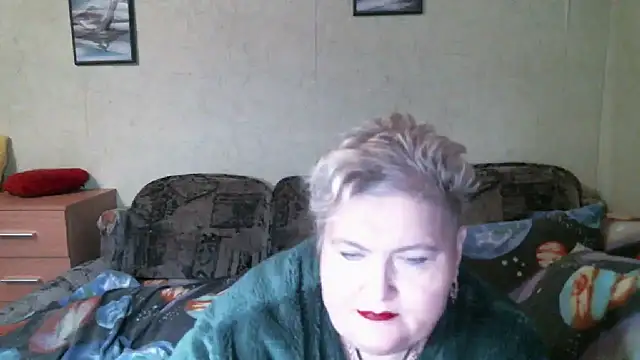 Lana555 即時 XXX 聊天