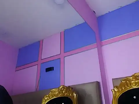 Alaiia___のライブXXXチャット