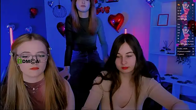 liana_kisses' Live XXX Chat